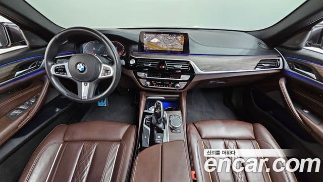 BMW 5 Series 2020 — Şəkil 7/20