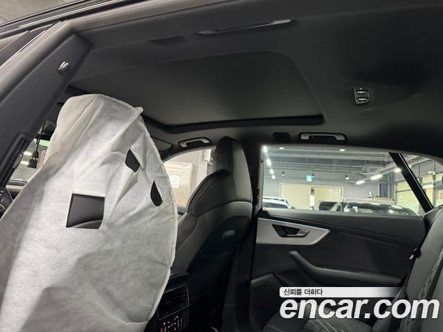 Audi Q7 2026 — Şəkil 10/15