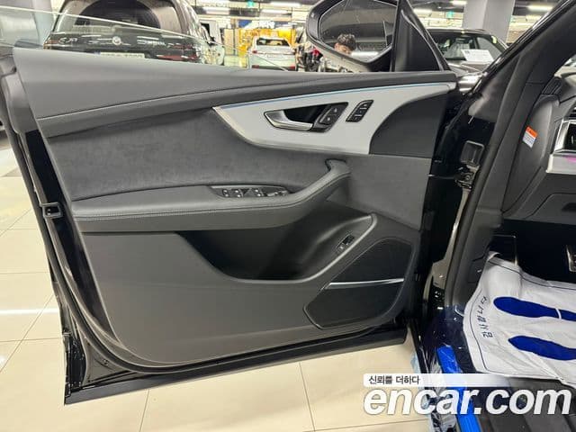 Audi Q7 2026 — Şəkil 11/15