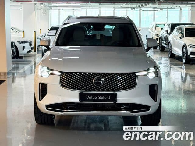 Volvo XC90 2026 — ფოტო 2/20