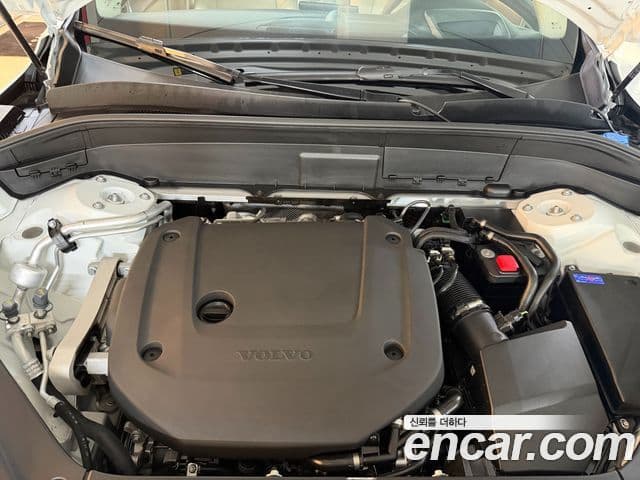 Volvo XC90 2026 — ფოტო 5/20