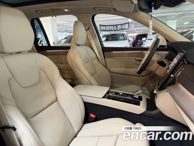 Volvo XC90 2026 — ფოტო 9/20