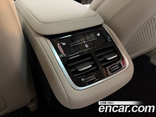 Volvo XC90 2026 — ფოტო 13/20