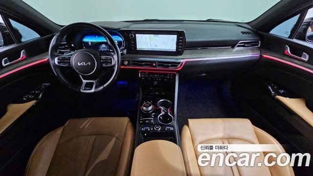 Kia K5 2023 — ფოტო 7/20