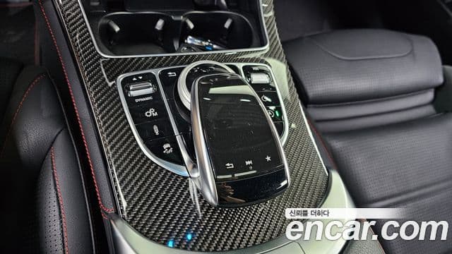 Mercedes-Benz GLC-Class 2019 — Şəkil 9/20