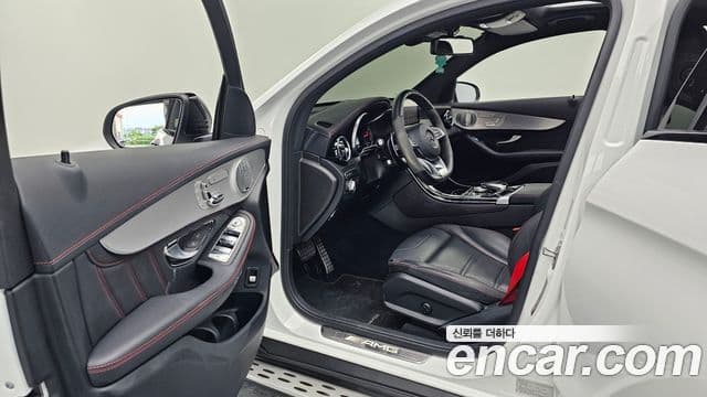 Mercedes-Benz GLC-Class 2019 — Şəkil 10/20