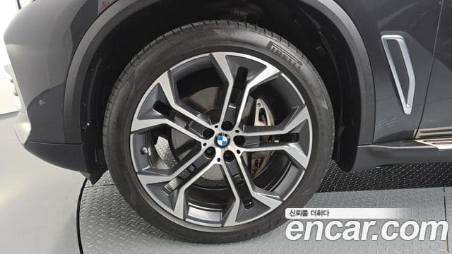 BMW X5 2023 — ფოტო 5/20