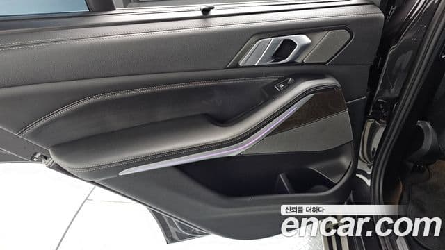 BMW X5 2023 — ფოტო 18/36