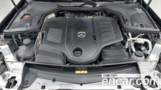 Mercedes-Benz E-Class 2023 — ფოტო 5/17