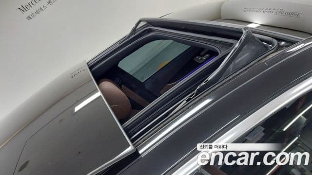 Mercedes-Benz E-Class 2023 — ფოტო 12/17