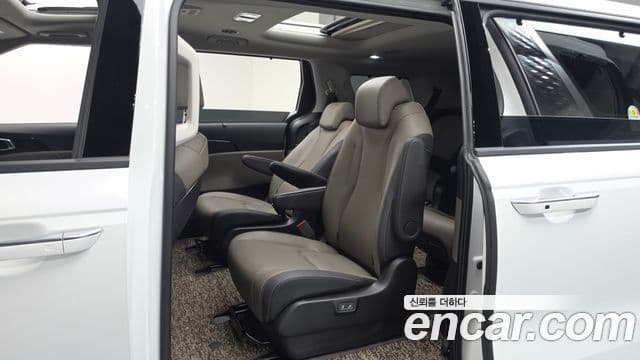 Kia Carnival 2026 — ფოტო 16/34