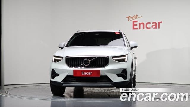 Volvo XC40 2024 — Şəkil 8/33
