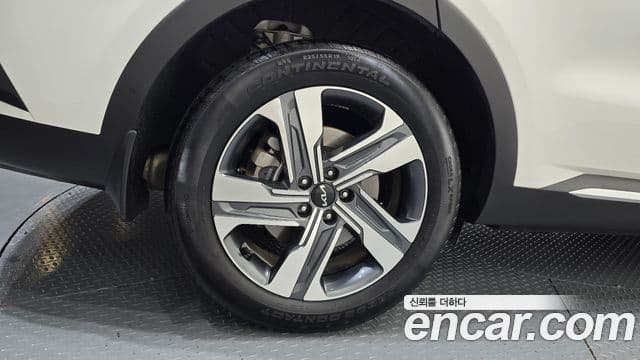 Kia Sorento 2023 — Şəkil 5/20