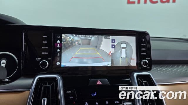 Kia Sorento 2023 — Şəkil 15/20
