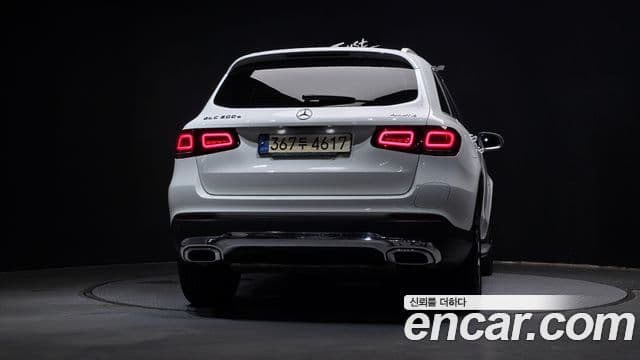 Mercedes-Benz GLC-Class 2021 — фото 4 из 20