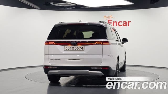 Kia Carnival 2020 — Фото 4/20
