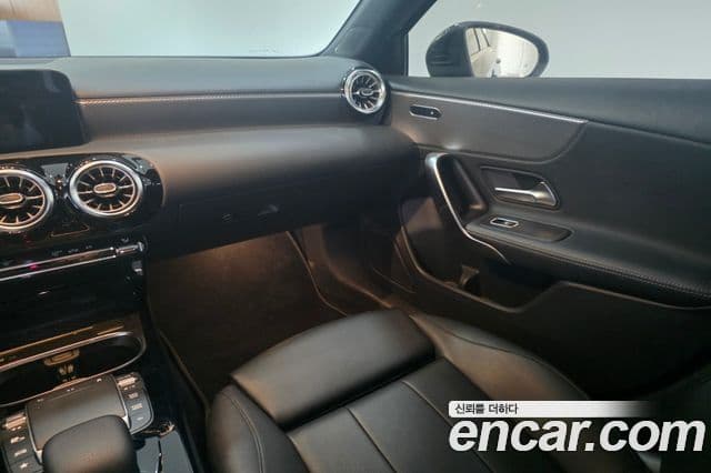Mercedes-Benz A-Class 2021 — ფოტო 14/19
