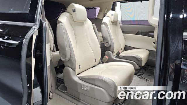 Kia Carnival 2021 — Şəkil 11/20