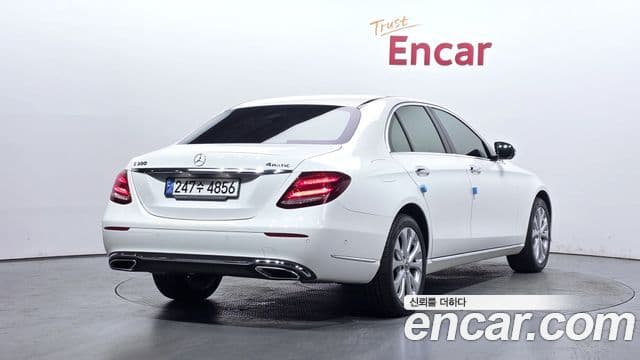 Mercedes-Benz E-Class 2018 — Şəkil 2/20
