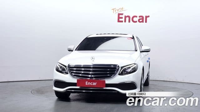 Mercedes-Benz E-Class 2018 — Şəkil 3/20