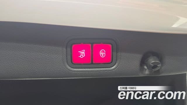 Mercedes-Benz E-Class 2018 — Şəkil 17/20