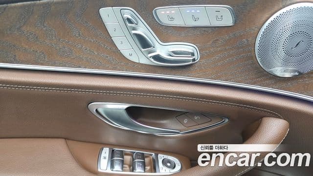 Mercedes-Benz E-Class 2018 — Şəkil 20/20