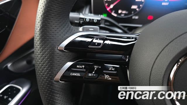 Mercedes-Benz GLC-Class 2025 — Şəkil 15/35