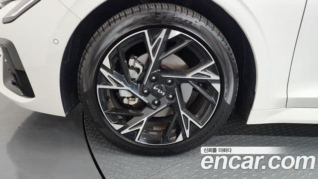 Kia K5 2025 — ფოტო 5/20