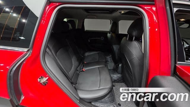 Mini Cooper Clubman 2023 — Şəkil 18/20
