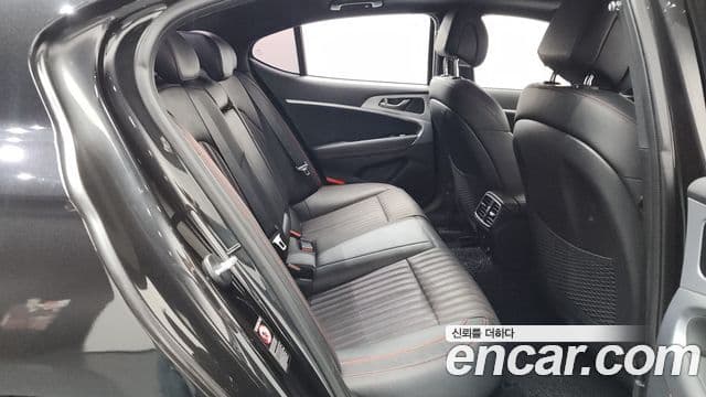 Genesis G70 2019 — ფოტო 11/20