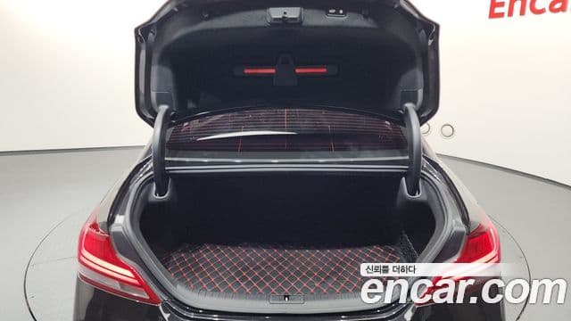 Genesis G70 2019 — ფოტო 20/20