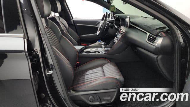 Genesis G70 2019 — Photo 31/36