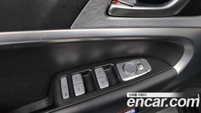 Genesis G70 2019 — Photo 5/36