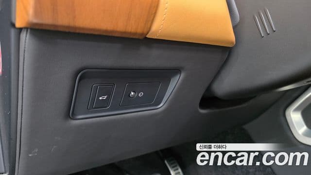 Land Rover Range Rover 2018 — ფოტო 12/20