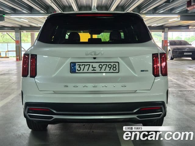 Kia Sorento 2022 — ფოტო 3/20
