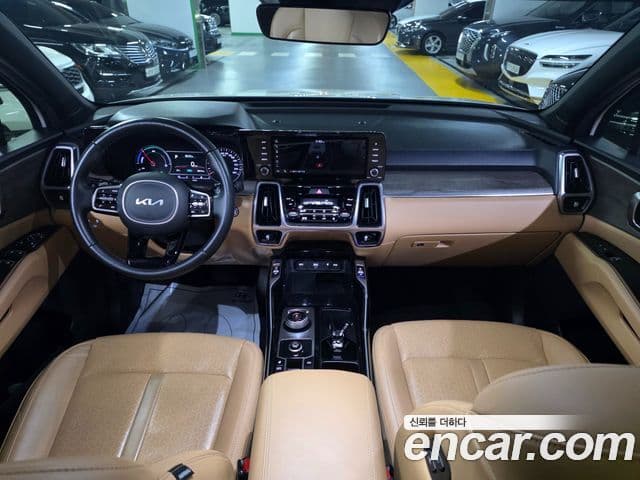 Kia Sorento 2022 — ფოტო 14/20