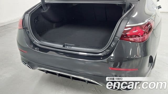 Mercedes-Benz E-Class 2025 — Şəkil 10/17