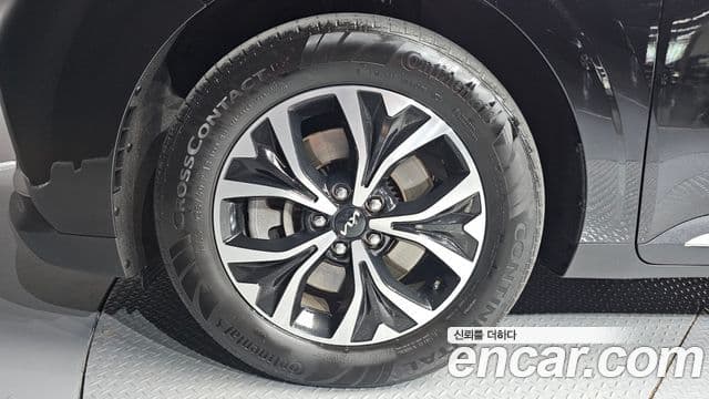Kia Carnival 2023 — Фото 4/20