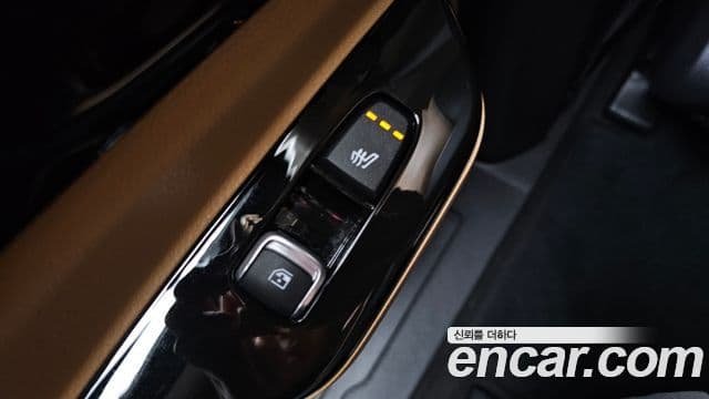 Kia Carnival 2023 — Фото 19/20