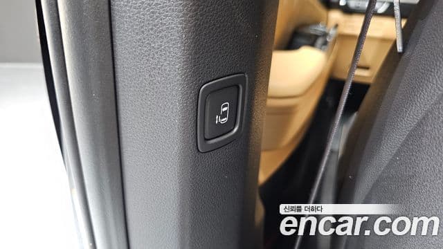 Kia Carnival 2023 — Photo 12/30