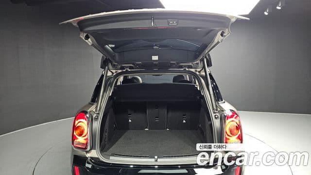 Mini Cooper Countryman 2019 — Фото 20/20