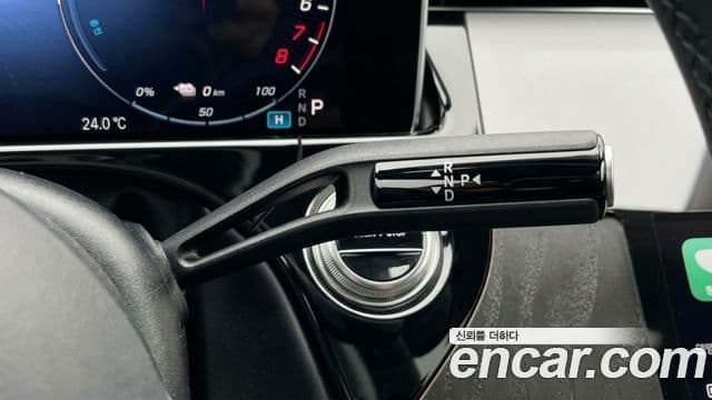 Mercedes-Benz E-Class 2025 — Şəkil 8/13