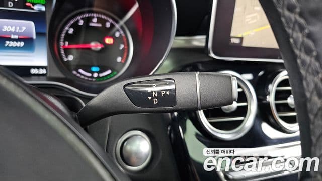 Mercedes-Benz GLC-Class 2018 — Şəkil 9/20