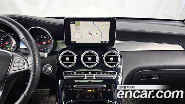 Mercedes-Benz GLC-Class 2018 — Şəkil 14/20