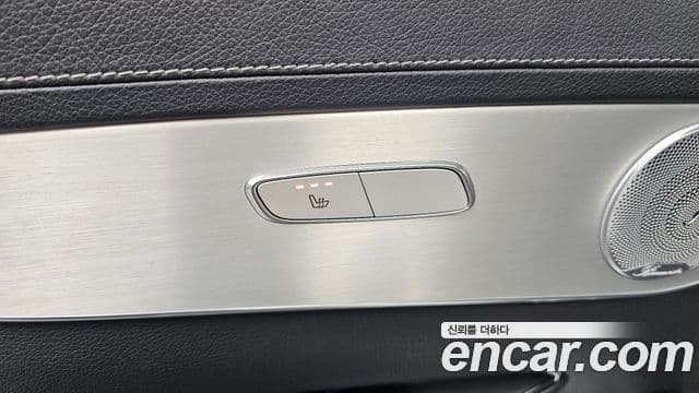 Mercedes-Benz GLC-Class 2018 — Şəkil 19/20