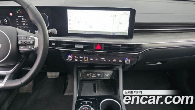 Kia K5 2024 — ფოტო 14/20