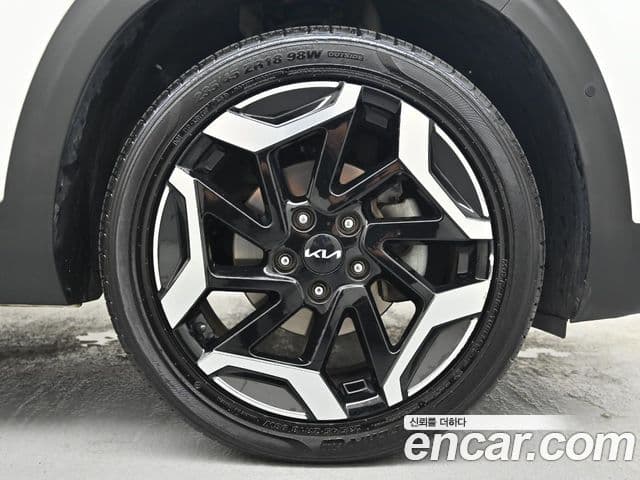 Kia Seltos 2022 — Şəkil 4/20