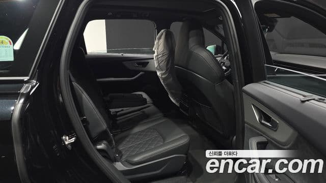 Audi Q7 2026 — Photo 35/36