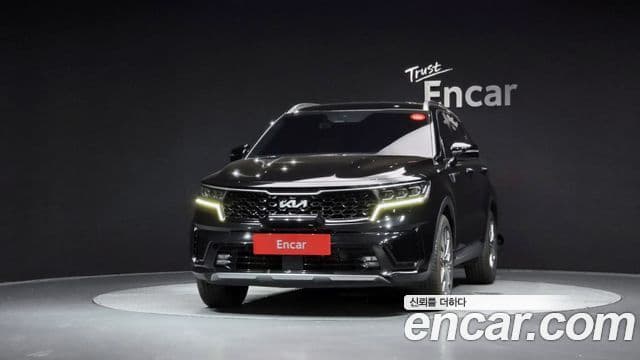 Kia Sorento 2023 — ფოტო 3/20