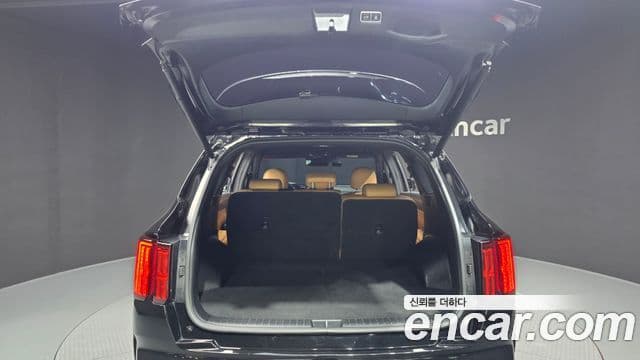 Kia Sorento 2023 — фото 20 из 20